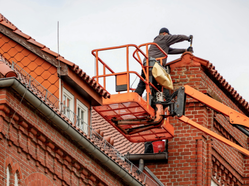 Why South Shore Weather Demands Durable Roofing and Siding Materials