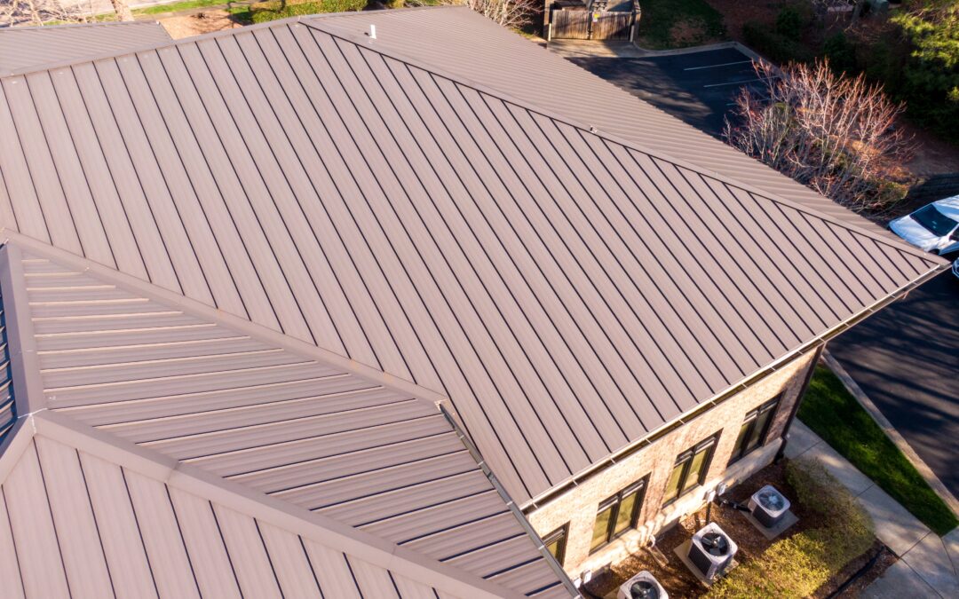 Metal Roof vs Asphalt Shingles: Which One Should You Pick?